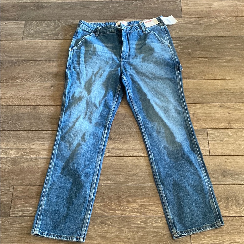 NWT Petite Wrangler Straight Fit Carpenter Jeans